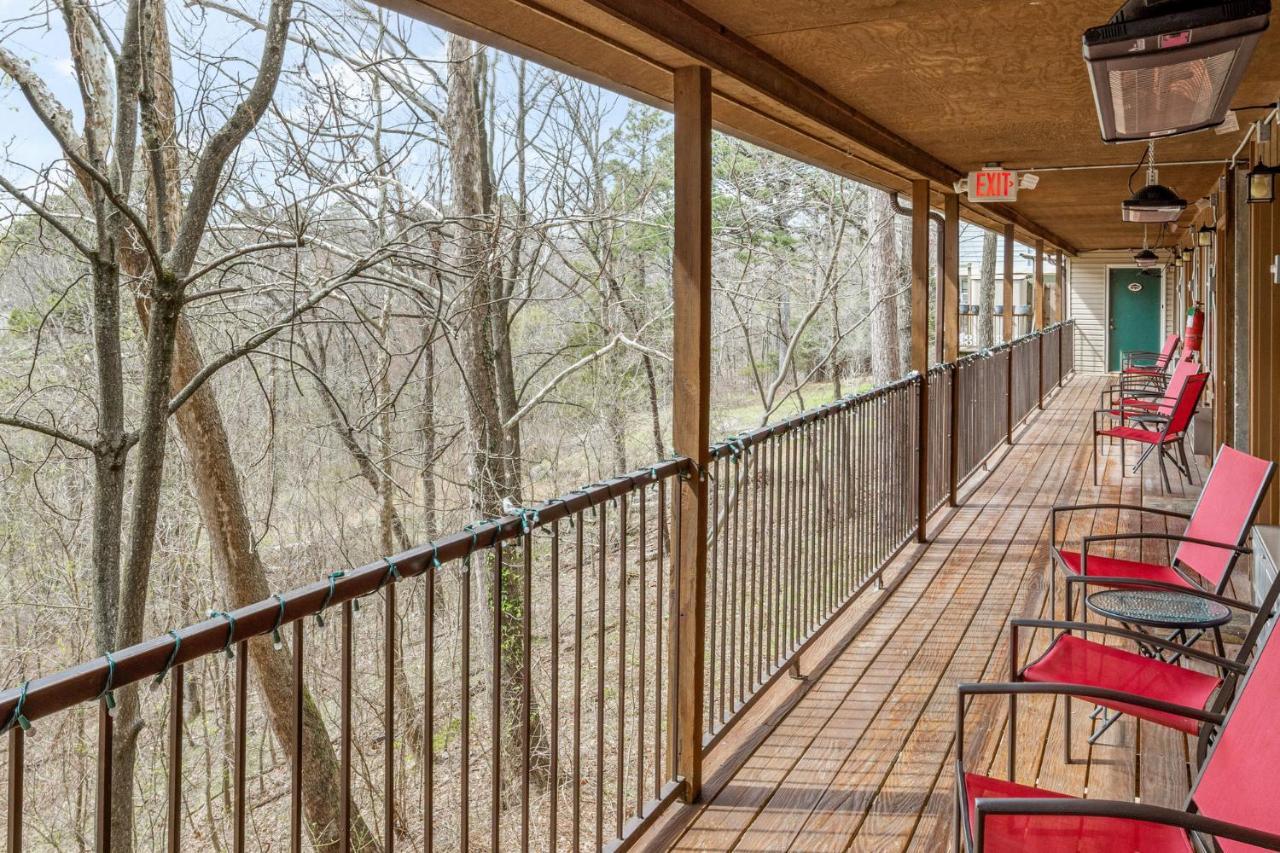 The Lookout Lodge Eureka Springs Exterior photo